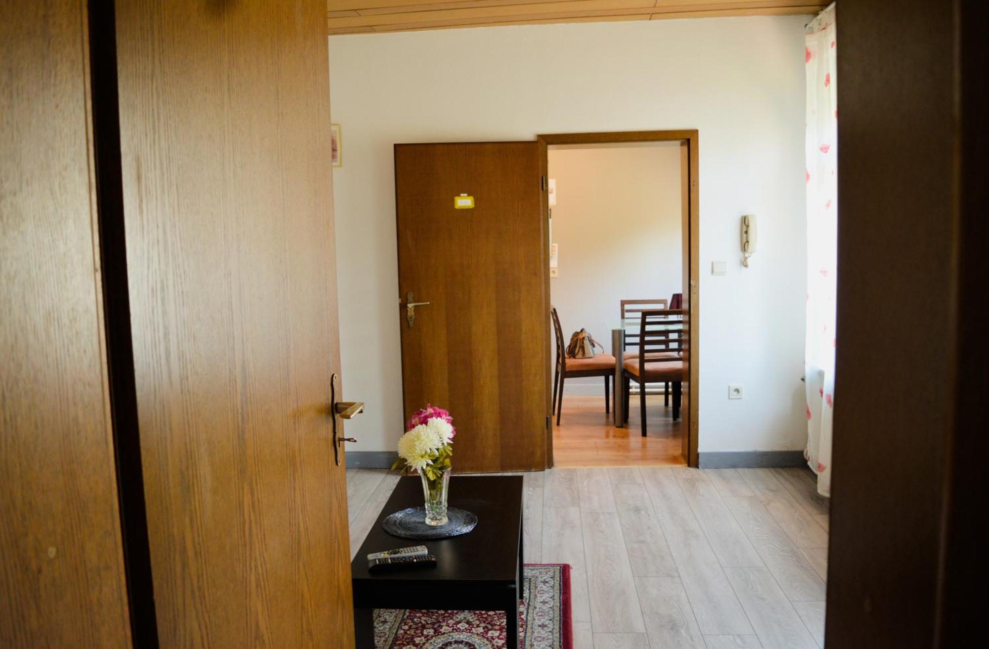 Logement Gare Эйпен Экстерьер фото